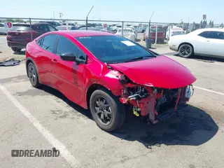2023 Toyota Prius SE z VIN JTDACACU3P3001443, wystawiony jako IAAI lot #42201378 z przebiegiem 28 468 mil mil oraz . Historia ofert i sprzedaży dostępna na DreamBid. Obrazek 1.