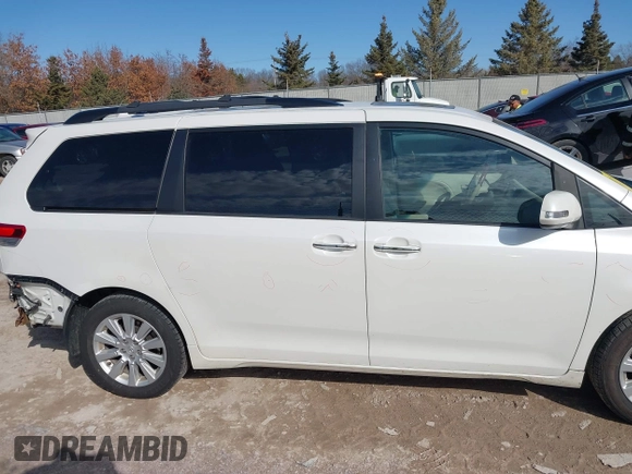2014 Toyota Sienna Ltd with VIN 5TDDK3DC0ES090160, listed as a IAAI auction lot 41763998 with 160,508 mi miles. Bid and sale history available at carsss.com. Image 13.