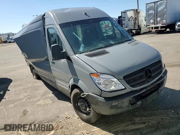2011 Mercedes-Benz Sprinter with VIN WD3PE8CB3B5596913, listed as a Copart auction lot 49650825 with Not Provided miles and Salvage Title. Bid and sale history available at carsss.com. Image 11.