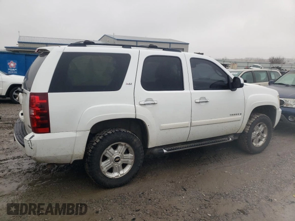 2008 Chevrolet Tahoe 3LT z VIN 1GNFK13018R141423, wystawiony jako Copart lot #43813525 z przebiegiem 288 352 mil mil oraz Szkoda całkowita • Salvage title. Historia ofert i sprzedaży dostępna na DreamBid. Obrazek 3.