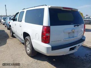 2009 Chevrolet Suburban LT w/2LT with VIN 1GNFC26089R273028, listed as a IAAI auction lot 41669345 with 244,869 mi miles. Bid and sale history available at carsss.com. Image 3.