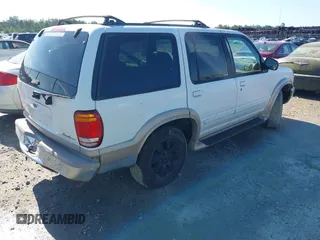 1999 Ford Explorer XLT z VIN 1FMZU32E7XZA61692, wystawiony jako IAAI lot #42240453 z przebiegiem 249 602 mil mil oraz . Historia ofert i sprzedaży dostępna na DreamBid. Obrazek 4.