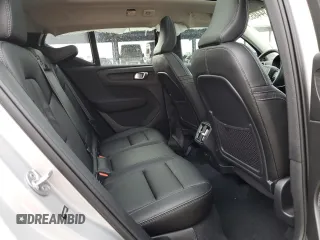 2023 Volvo XC40 Ultimate Bright Theme с VIN YV4L12UA5P2939455, выставлен на аукционе Copart как лот 41344855 с пробегом 18 949 миль миль и Списание • Salvage title. История ставок и продаж доступна на DreamBid. Изображение 11.