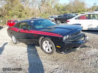 2010 Dodge Challenger SE with VIN 2B3CJ4DV1AH240972, listed as a IAAI auction lot 40612957 with 162,452 mi miles. Bid and sale history available at carsss.com. Image 1.
