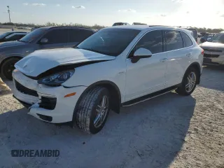 2016 Porsche Cayenne Diesel with VIN WP1AF2A29GKA44400, listed as a Copart auction lot 77565754 with 32,904 mi miles and Non repairable. Bid and sale history available at DreamBid. Image 1.