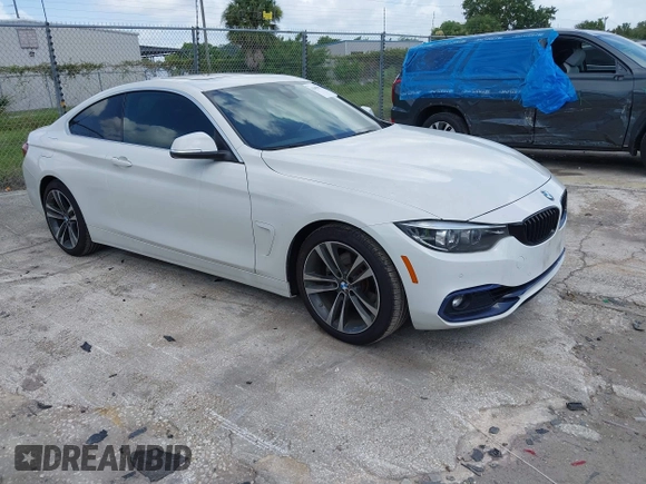 2020 BMW 4 Series 430i z VIN WBA4W3C05LFH08761, wystawiony jako IAAI lot #42485971 z przebiegiem 52 665 mil mil oraz . Historia ofert i sprzedaży dostępna na DreamBid. Obrazek 1.