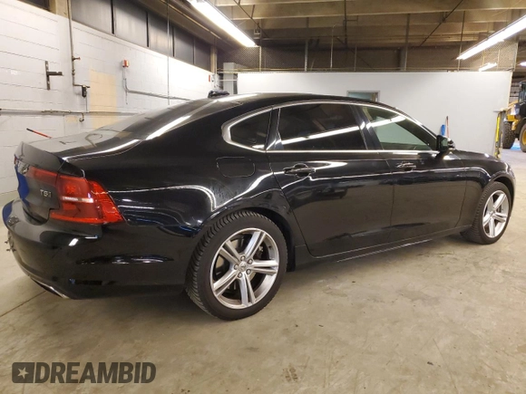 2019 Volvo S90 Momentum with VIN LVY102MK4KP096892, listed as a Copart auction lot 87326264 with 128,865 mi miles and Clean Title. Bid and sale history available at carsss.com. Image 3.