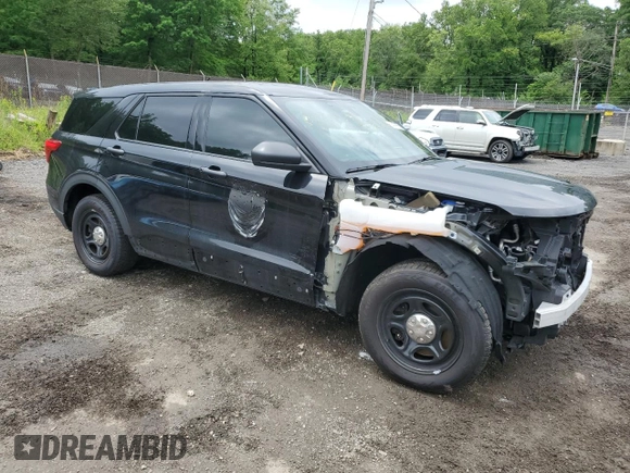2021 Ford Police Interceptor Utility z VIN 1FM5K8AB3MGC44099, wystawiony jako Copart lot #56472655 z przebiegiem 79 701 mil mil oraz Tytuł czysty. Historia ofert i sprzedaży dostępna na DreamBid. Obrazek 4.