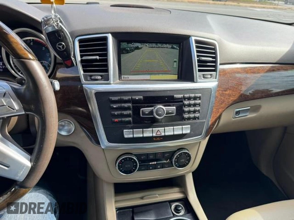 2012 Mercedes-Benz M 350 z VIN 4JGDA2EB0CA030386, wystawiony jako Copart lot #59906145 z przebiegiem 162 086 mil mil oraz Czysty tytuł • Clean title. Historia ofert i sprzedaży dostępna na DreamBid. Obrazek 10.