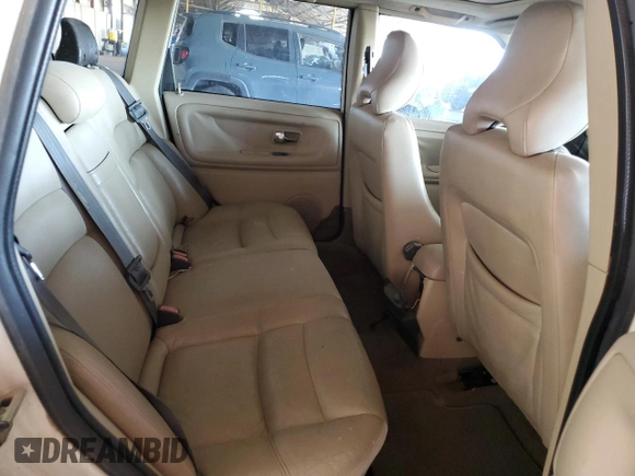 2000 Volvo V70 с VIN YV1LZ56D1Y2655112, выставлен на аукционе Copart как лот 60082325 с пробегом Не указан миль и Чистый • Clean title. История ставок и продаж доступна на DreamBid. Изображение 10.