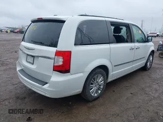 2015 Chrysler Town & Country Touring L z VIN 2C4RC1CG5FR655959, wystawiony jako IAAI lot #41728310 z przebiegiem 187 922 mil mil oraz . Historia ofert i sprzedaży dostępna na DreamBid. Obrazek 4.