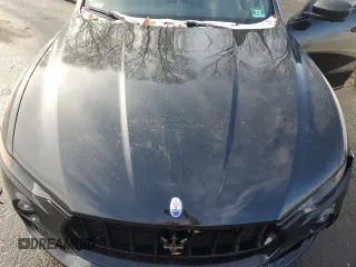2018 Maserati Levante с VIN ZN661XUA5JX298510, выставлен на аукционе Copart как лот 85892154 с пробегом Не указан миль и Списание • Salvage title. История ставок и продаж доступна на DreamBid. Изображение 12.