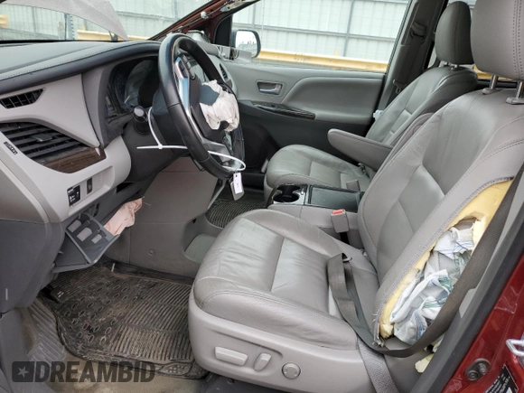 2016 Toyota Sienna XLE with VIN 5TDYK3DC8GS704389, listed as a Copart auction lot 48243405 with 92,755 mi miles and Clean Title. Bid and sale history available at carsss.com. Image 7.