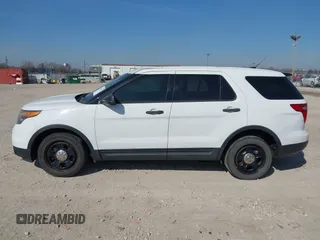 2013 Ford Police Interceptor Utility z VIN 1FM5K8ARXDGC73841, wystawiony jako IAAI lot #41794491 z przebiegiem 177 368 mil mil oraz . Historia ofert i sprzedaży dostępna na DreamBid. Obrazek 14.