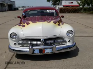 1950 Mercury Monterey z VIN 507L2772LM, wystawiony jako Copart lot #52459435 z przebiegiem 8648 mil mil oraz Tytuł czysty. Historia ofert i sprzedaży dostępna na DreamBid. Obrazek 5.