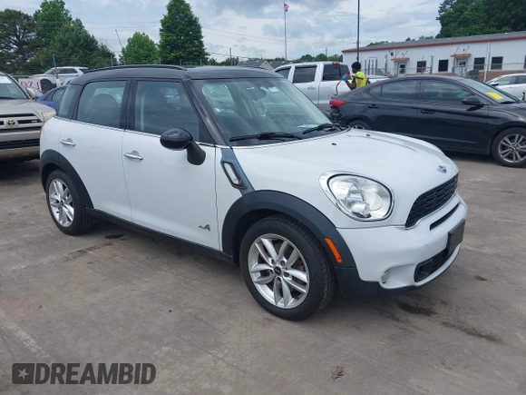 2014 MINI Countryman S z VIN WMWZC5C57EWP38396, wystawiony jako IAAI lot #42400771 z przebiegiem 147 302 mil mil oraz . Historia ofert i sprzedaży dostępna na DreamBid. Obrazek 1.