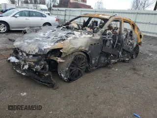 2019 Maserati Levante GranLusso z VIN ZN661XUL9KX319054, wystawiony jako Copart lot #86346374 z przebiegiem Nie podano mil oraz Nie do naprawy. Historia ofert i sprzedaży dostępna na DreamBid. Obrazek 1.