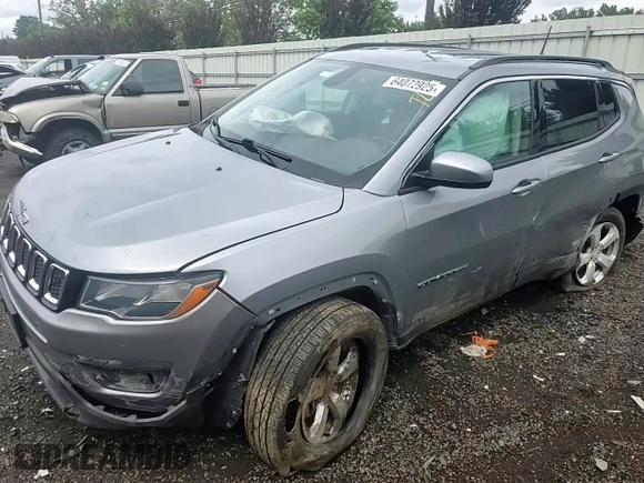 2020 Jeep Compass Latitude with VIN 3C4NJDBB1LT234678, listed as a Copart auction lot 64072925 with 38,997 mi miles and Salvage title. Bid and sale history available at DreamBid. Image 13.
