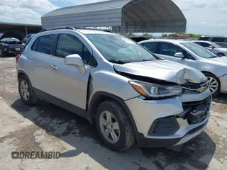 2017 Chevrolet Trax LT with VIN KL7CJLSB6HB166935, listed as a IAAI auction lot 41901204 with 114,352 mi miles and . Bid and sale history available at carsss.com. Image 1.