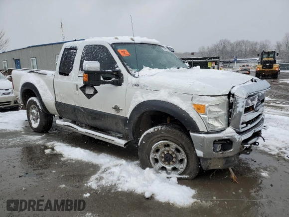 2015 Ford F-250 XLT with VIN 1FT7X2BT1FEB99665, listed as a Copart auction lot 82643204 with Not Provided miles and Salvage Title. Bid and sale history available at DreamBid. Image 4.