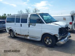 2008 Chevrolet Express Passenger z VIN 1GAHG35K981127449, wystawiony jako IAAI lot #42062262 z przebiegiem 243 575 mil mil oraz . Historia ofert i sprzedaży dostępna na DreamBid. Obrazek 13.