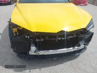 2019 Lamborghini Urus z VIN ZPBUA1ZL7KLA01416, wystawiony jako IAAI lot #41680325 z przebiegiem 72 817 mil mil oraz . Historia ofert i sprzedaży dostępna na DreamBid. Obrazek 18.