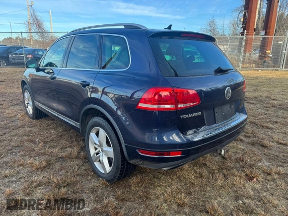 2012 Volkswagen Touareg Exec with VIN WVGEF9BP9CD006682, listed as a Copart auction lot 87463854 with 51,250 mi miles and Clean Title. Bid and sale history available at DreamBid. Image 3.