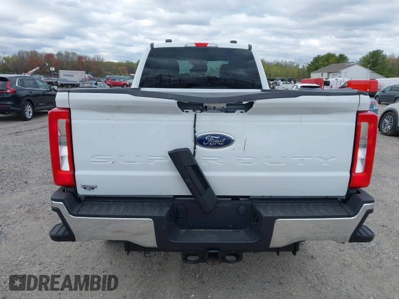 2024 Ford F-250 XL с VIN 1FT7X2BN5RED47418, выставлен на аукционе IAAI как лот 42049571 с пробегом 3 834 миль миль и . История ставок и продаж доступна на DreamBid. Изображение 16.