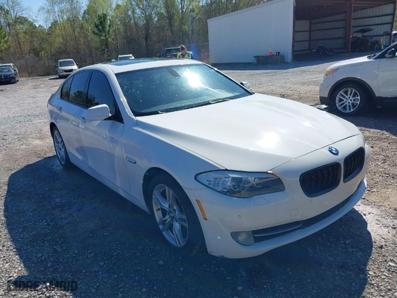 2012 BMW 5 Series 528i with VIN WBAXG5C54CDY28805, listed as a IAAI auction lot 41777043 with 128,056 mi miles. Bid and sale history available at carsss.com. Image 1.