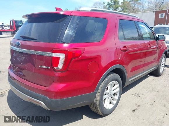 2016 Ford Explorer XLT with VIN 1FM5K7D85GGC85722, listed as a IAAI auction lot 42087848 with 135,872 mi miles and . Bid and sale history available at carsss.com. Image 4.