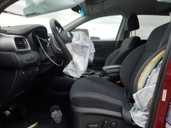 2019 Kia Sorento LX z VIN 5XYPGDA51KG468487, wystawiony jako Copart lot #55267365 z przebiegiem 112 479 mil mil oraz Szkoda całkowita • Salvage title. Historia ofert i sprzedaży dostępna na DreamBid. Obrazek 7.