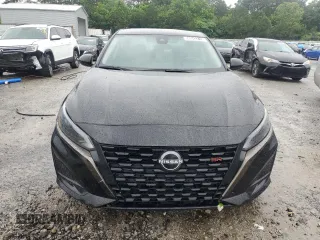 2023 Nissan Altima SR z VIN 1N4BL4CV3PN356993, wystawiony jako Copart lot #58942215 z przebiegiem 59 230 mil mil oraz Czysty tytuł • Clean title. Historia ofert i sprzedaży dostępna na DreamBid. Obrazek 5.