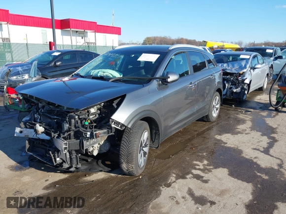 2018 Kia Niro LX with VIN KNDCB3LC0J5161919, listed as a IAAI auction lot 41004920 with 92,158 mi miles. Bid and sale history available at carsss.com. Image 18.