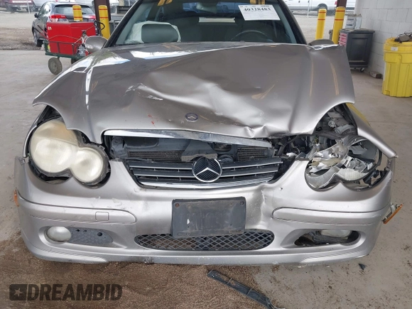 2003 Mercedes-Benz C 230 Kompressor с VIN WDBRN40JX3A510054, выставлен на аукционе IAAI как лот 41787452 с пробегом 237 506 миль миль и . История ставок и продаж доступна на DreamBid. Изображение 6.