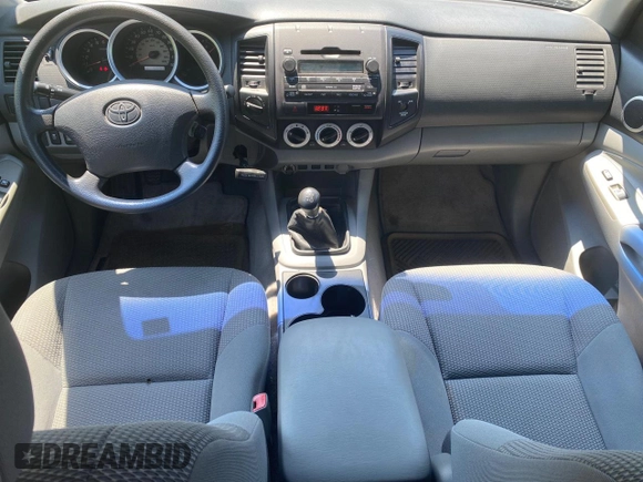 2010 Toyota Tundra with VIN 5TFUM5F11AX01281, listed as a Copart auction lot 66980935 with 308,906 mi miles and Clean title. Bid and sale history available at DreamBid. Image 9.