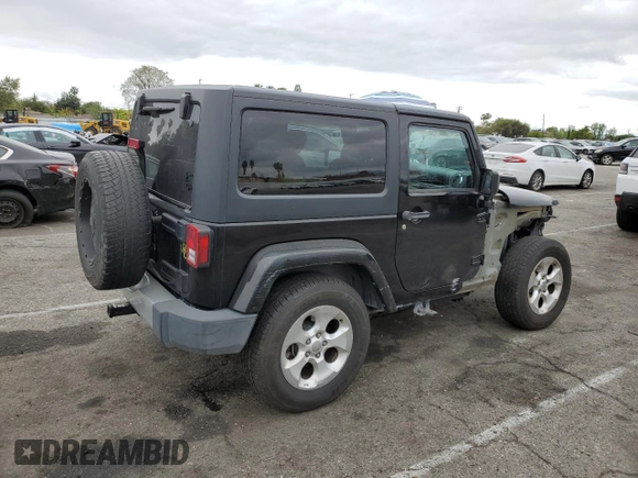 2015 Jeep Wrangler Sahara z VIN 1C4AJWBG2FL614702, wystawiony jako Copart lot #53516315 z przebiegiem 91 899 mil mil oraz Szkoda całkowita • Salvage title. Historia ofert i sprzedaży dostępna na DreamBid. Obrazek 3.