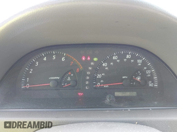 2003 Toyota Camry LE z VIN 4T1BF32K33U044476, wystawiony jako IAAI lot #42464651 z przebiegiem 206 004 mil mil oraz . Historia ofert i sprzedaży dostępna na DreamBid. Obrazek 7.