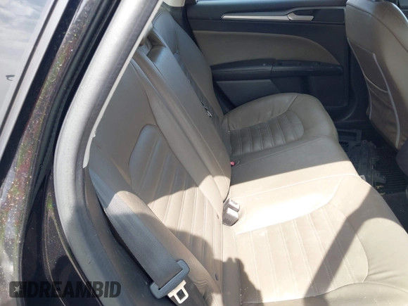 2014 Ford Fusion S with VIN 3FA6P0G75ER387702, listed as a IAAI auction lot 41912113 with 180,002 mi miles. Bid and sale history available at carsss.com. Image 8.