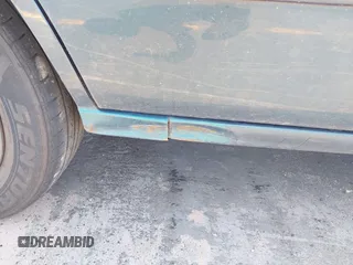 1998 Toyota Camry LE z VIN 4T1BF22K1WU927328, wystawiony jako IAAI lot #42534974 z przebiegiem 74 368 mil mil oraz . Historia ofert i sprzedaży dostępna na DreamBid. Obrazek 14.