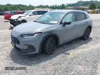 2024 Honda HR-V Sport z VIN 3CZRZ2H52RM763246, wystawiony jako IAAI lot #42301870 z przebiegiem 12 208 mil mil oraz . Historia ofert i sprzedaży dostępna na DreamBid. Obrazek 17.