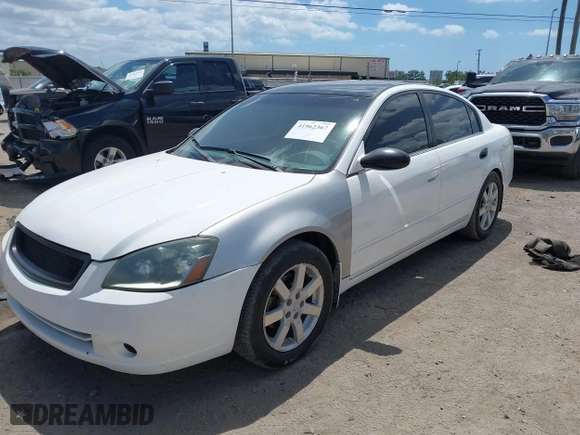 2005 Nissan Altima 2.5 S with VIN 1N4AL11EX5C323608, listed as a IAAI auction lot 41962367 with 160,026 mi miles. Bid and sale history available at carsss.com. Image 17.