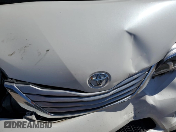 2017 Toyota Sienna XLE Auto Access Seat with VIN 5TDYZ3DC6HS865451, listed as a Copart auction lot 51005475 with 0 mi miles and Salvage Title. Bid and sale history available at carsss.com. Image 12.