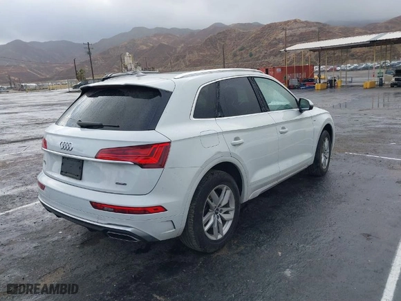 2022 Audi Q5 S line Premium with VIN WA1GAAFY8N2087702, listed as a IAAI auction lot 41432557 with 22,922 mi miles. Bid and sale history available at carsss.com. Image 4.