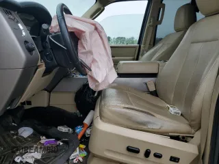 2017 Ford Expedition Limited z VIN 1FMJU1KT5HEA14847, wystawiony jako Copart lot #52169475 z przebiegiem 174 258 mil mil oraz Szkoda całkowita • Salvage title. Historia ofert i sprzedaży dostępna na DreamBid. Obrazek 7.