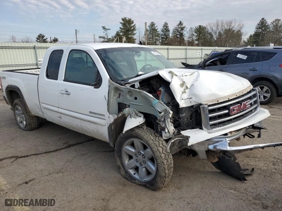 2013 GMC Sierra 1500 SLE with VIN 1GTR2VE71DZ260641, listed as a Copart auction lot 47729995 with 0 mi miles and Salvage Title. Bid and sale history available at carsss.com. Image 4.