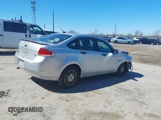 2011 Ford Focus SE with VIN 1FAHP3FN1BW156833, listed as a IAAI auction lot 41879133 with 182,719 mi miles. Bid and sale history available at carsss.com. Image 4.