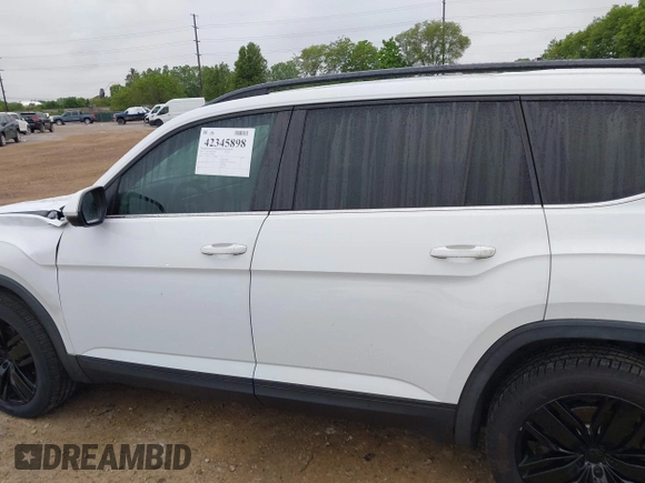 2020 Volkswagen Atlas SE with VIN 1V2WR2CA6LC502996, listed as a IAAI auction lot 42345898 with 94,627 mi miles and . Bid and sale history available at DreamBid. Image 15.