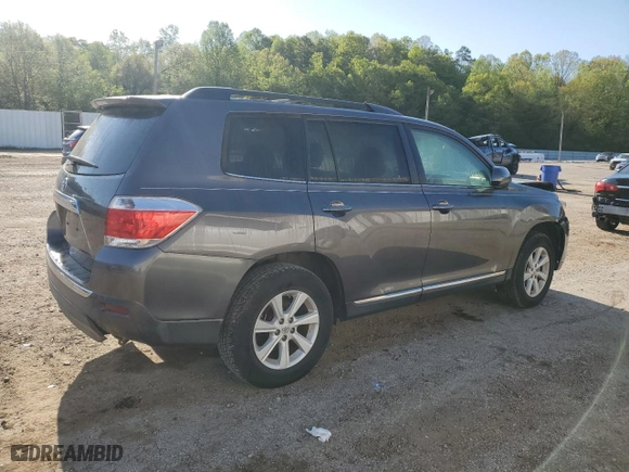 2013 Toyota Highlander with VIN 5TDZK3EH3DS105149, listed as a Copart auction lot 50462015 with 153,359 mi miles and Salvage Title. Bid and sale history available at carsss.com. Image 3.