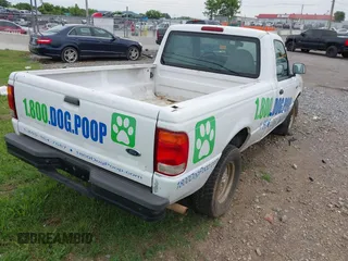 1998 Ford Ranger XL z VIN 1FTYR10CXWUA25577, wystawiony jako IAAI lot #42455189 z przebiegiem 279 912 mil mil oraz . Historia ofert i sprzedaży dostępna na DreamBid. Obrazek 4.