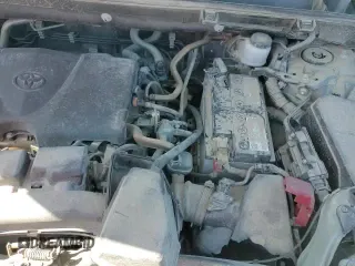 2022 Toyota RAV4 XLE with VIN 2T3P1RFV3NW302260, listed as a Copart auction lot 61820115 with 120,686 mi miles and Salvage title. Bid and sale history available at DreamBid. Image 14.